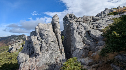 PXL 20251018 005402089